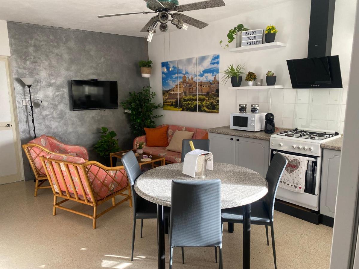 St Paul'S Bay Central Apartment In Qawra San Pawl il-Baħar Zewnętrze zdjęcie