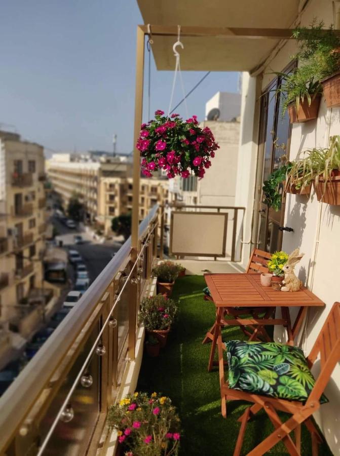 St Paul'S Bay Central Apartment In Qawra San Pawl il-Baħar Zewnętrze zdjęcie