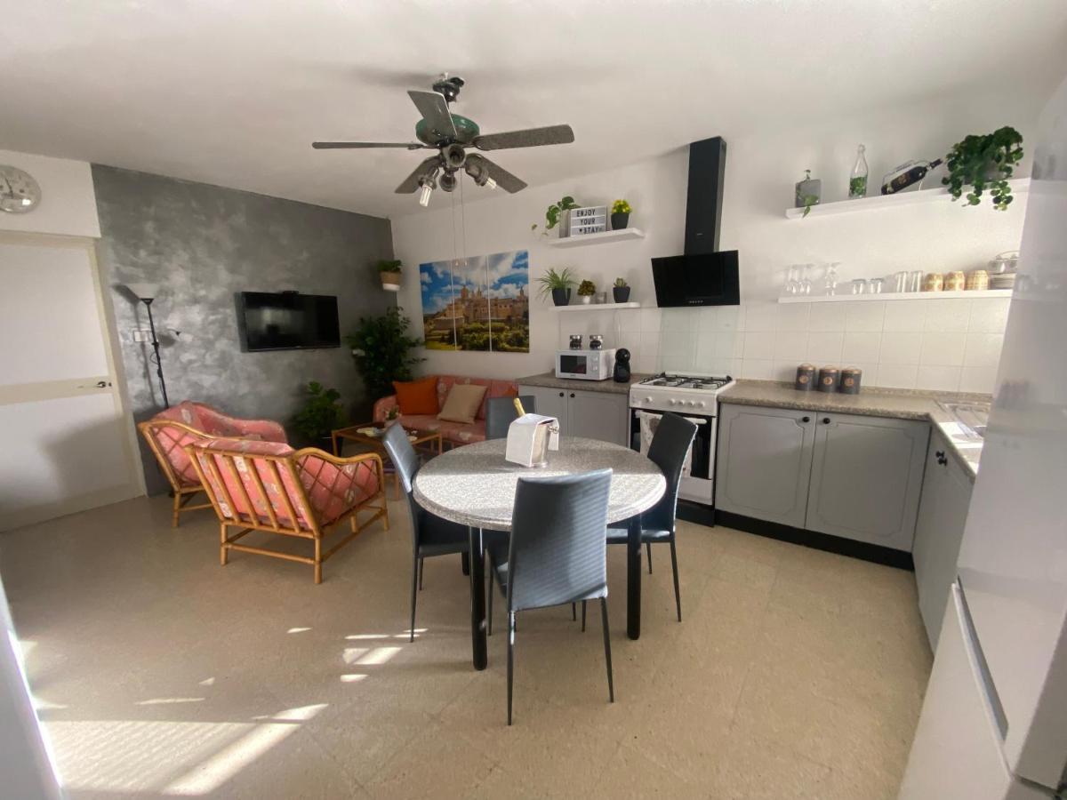 St Paul'S Bay Central Apartment In Qawra San Pawl il-Baħar Zewnętrze zdjęcie